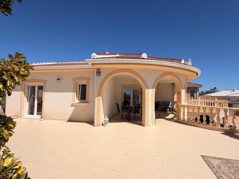 5 bedroom Villa for sale