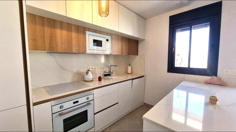 2 slaapkamer Appartement Te koop 2 slaapkamer Appartement Te koop