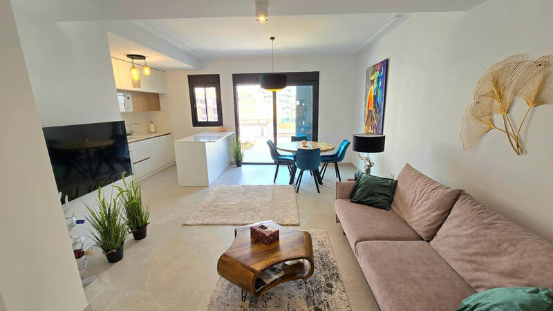 2 slaapkamer Appartement Te koop 2 slaapkamer Appartement Te koop