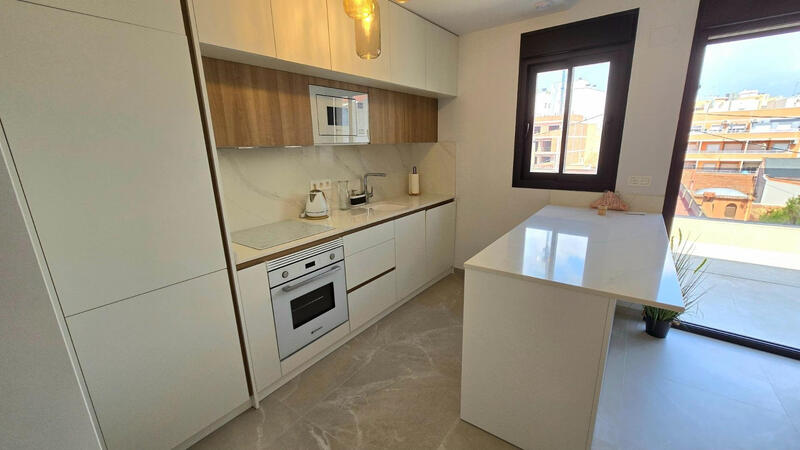 2 slaapkamer Appartement Te koop 2 slaapkamer Appartement Te koop