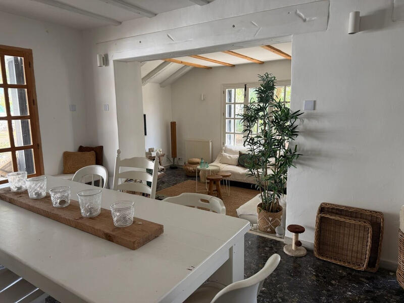 5 bedroom Country House for sale