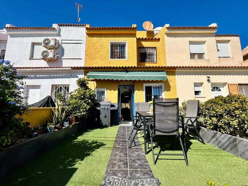 Byhus til salg i Torrevieja, Alicante