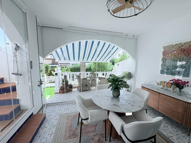 2 bedroom Villa for sale 2 bedroom Villa for sale