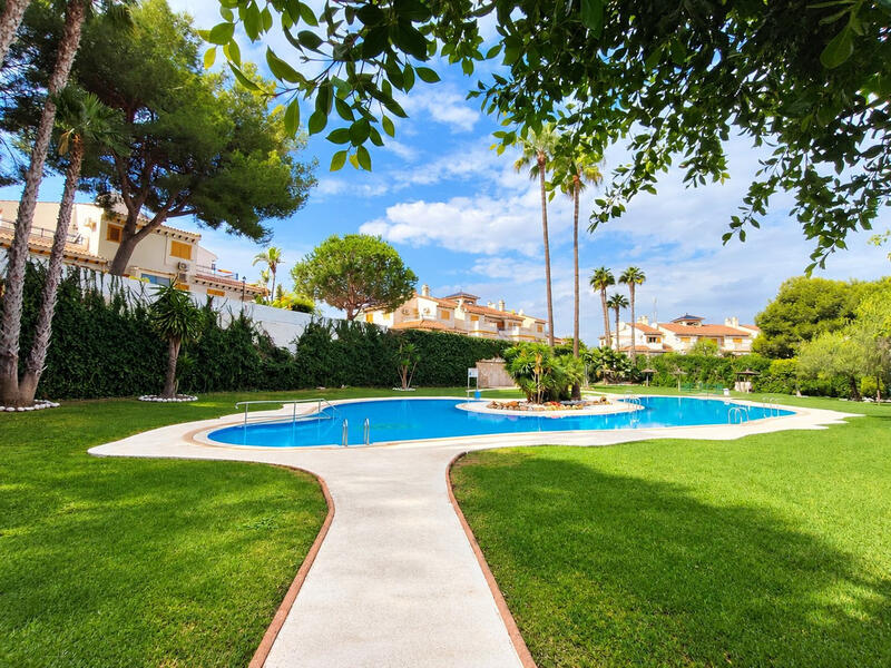 Appartement Te koop in Mil Palmeras, Alicante