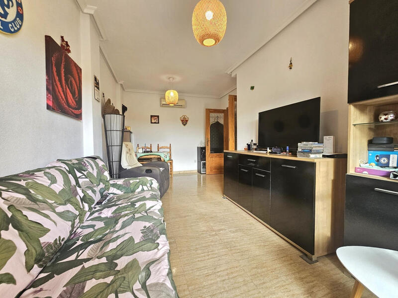 2 slaapkamer Appartement Te koop 2 slaapkamer Appartement Te koop