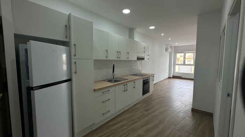 квартира продается в Torrevieja, Alicante