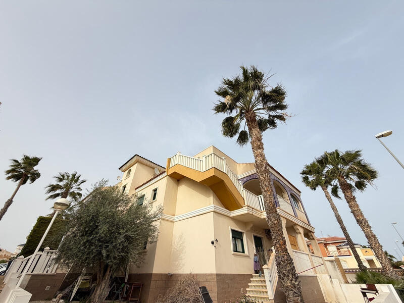 2 bedroom Villa for sale 2 bedroom Villa for sale