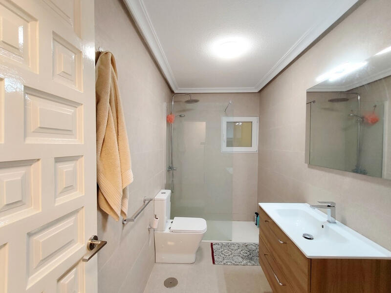 2 bedroom Apartment for sale 2 bedroom Apartment for sale