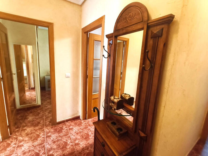 2 slaapkamer Appartement Te koop 2 slaapkamer Appartement Te koop