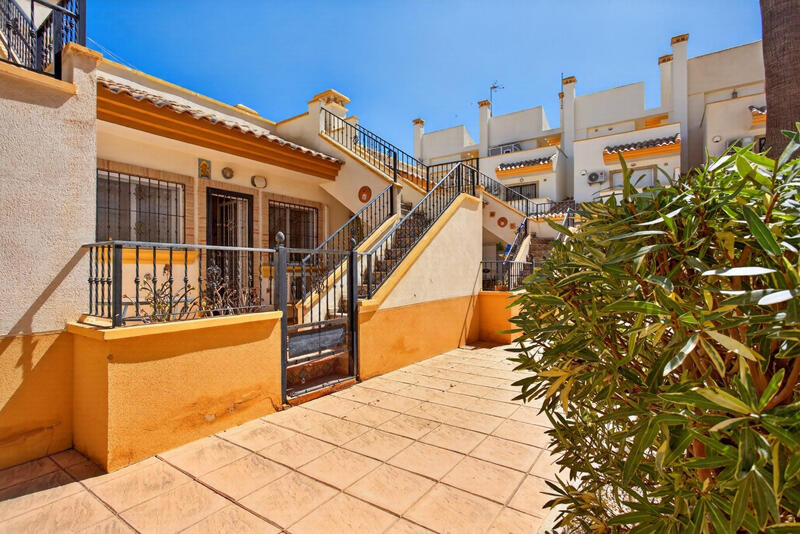 2 bedroom Villa for sale 2 bedroom Villa for sale
