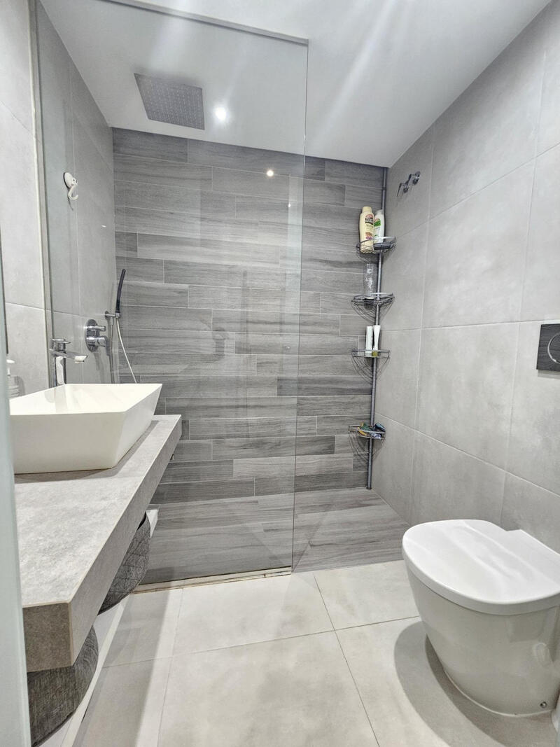 2 bedroom Apartment for sale 2 bedroom Apartment for sale