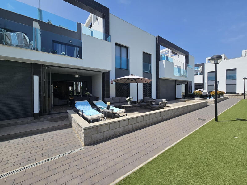 2 bedroom Apartment for sale 2 bedroom Apartment for sale