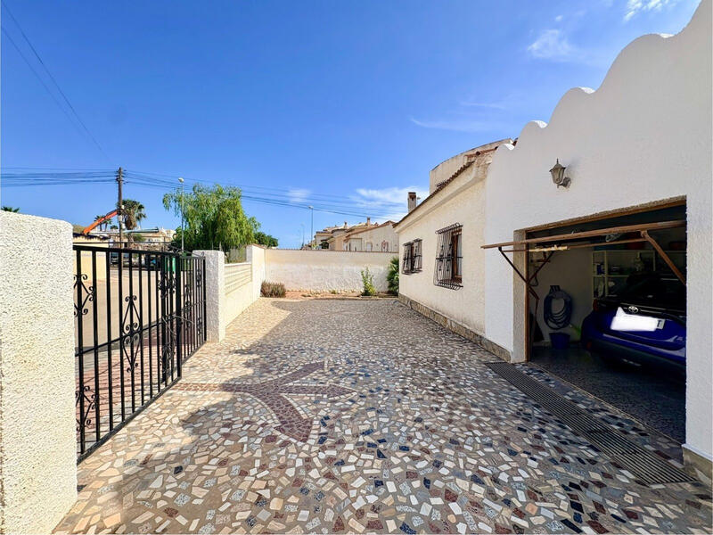3 bedroom Villa for sale 3 bedroom Villa for sale