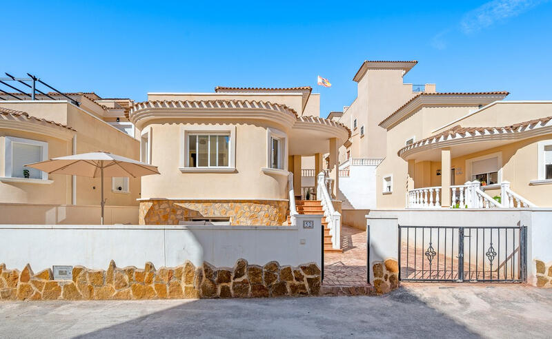 Townhouse for sale in San Miguel de Salinas, Alicante