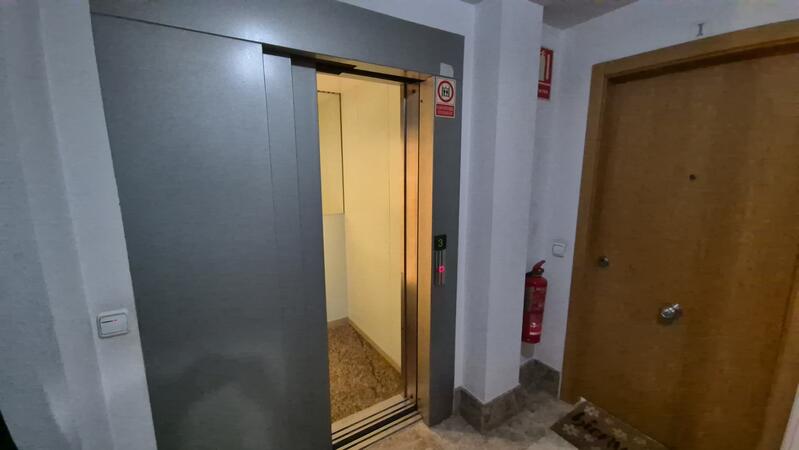 3 спальная комната квартира продается