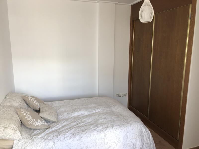 2 bedroom Townhouse for sale