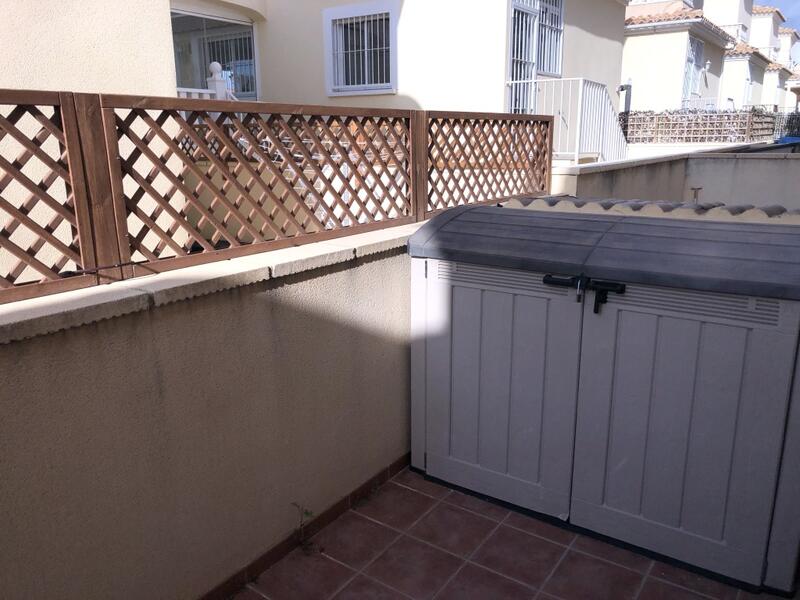 2 bedroom Townhouse for sale