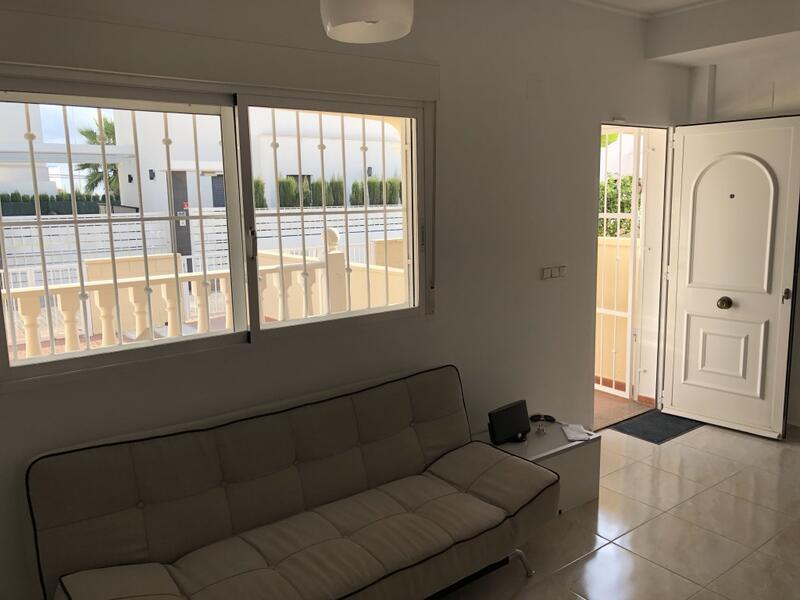 2 bedroom Townhouse for sale