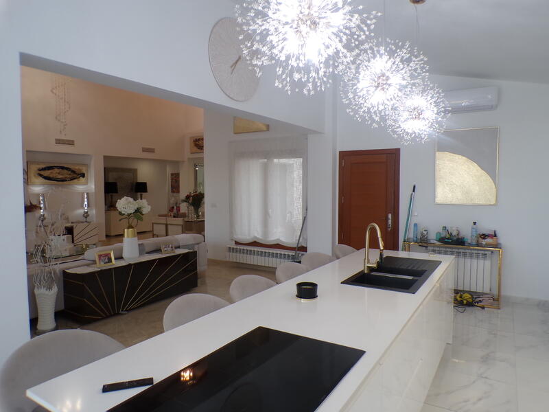5 slaapkamer Villa Te koop