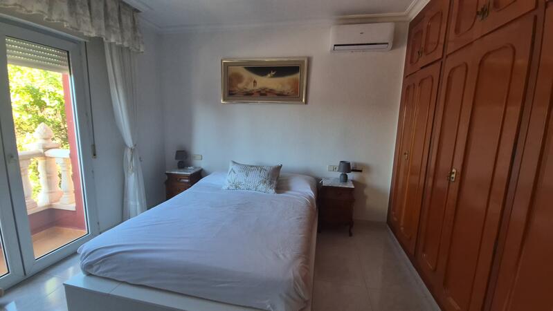 5 bedroom Villa for sale