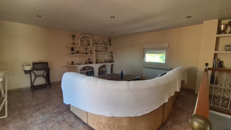 5 bedroom Villa for sale