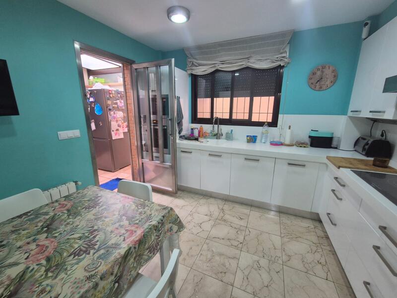 5 bedroom Villa for sale