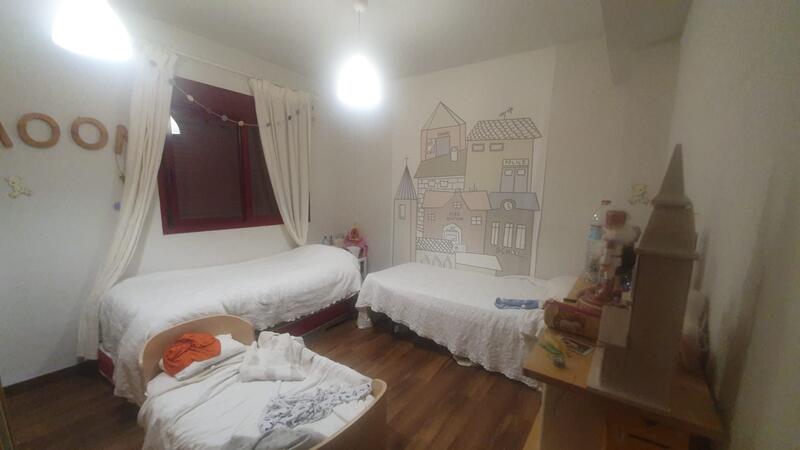 4 Cuarto Villa en venta