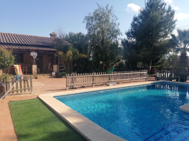 3 bedroom Country House for sale