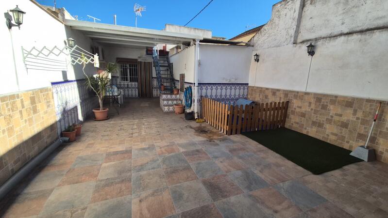 3 bedroom Townhouse for sale