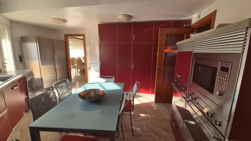 7 bedroom Villa for sale