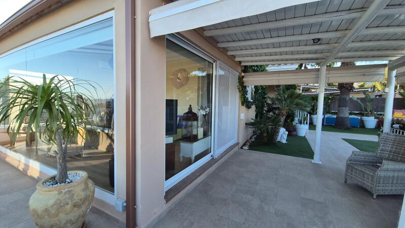 4 bedroom Villa for sale