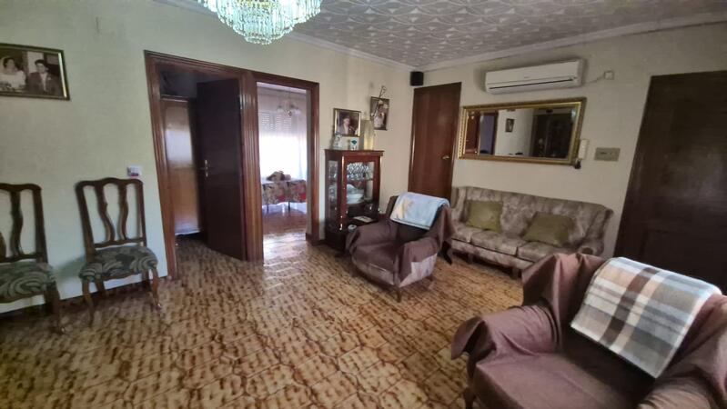 3 bedroom Townhouse for sale