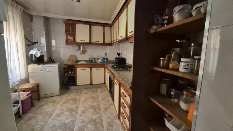 3 bedroom Townhouse for sale