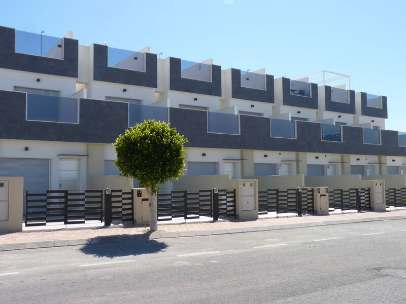 Townhouse for sale in Torre de la Horadada, Alicante
