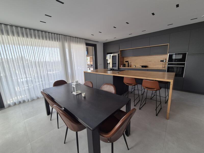 6 soverom Villa til salgs