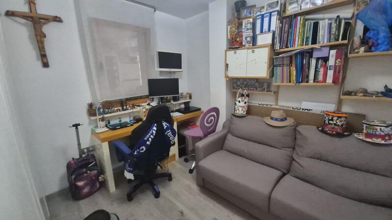 3 спальная комната квартира продается