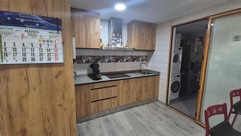 3 спальная комната квартира продается