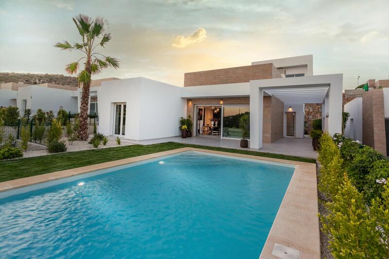 Villa til salgs i Algorfa, Alicante