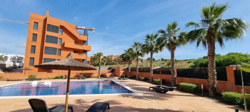 Apartamento en venta en Villamartin, Alicante