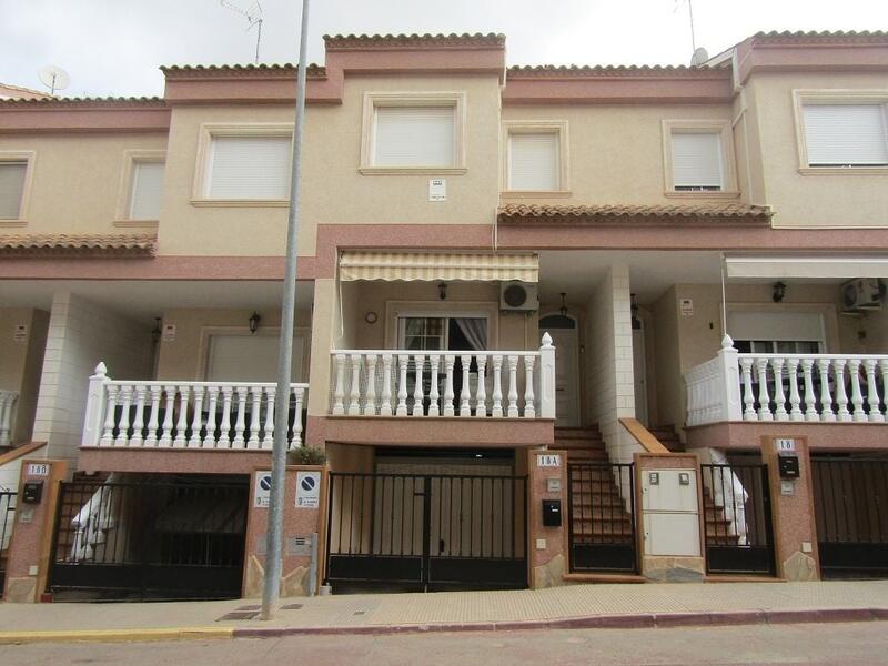 3 bedroom Townhouse for sale