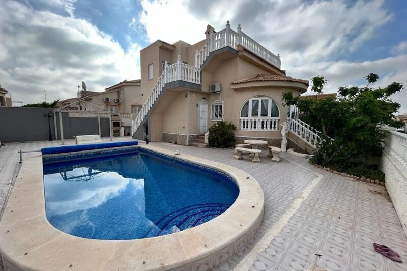 Villa til salg i Ciudad Quesada, Alicante