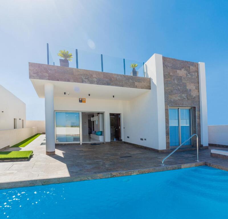 Villa for sale in Villamartin, Alicante