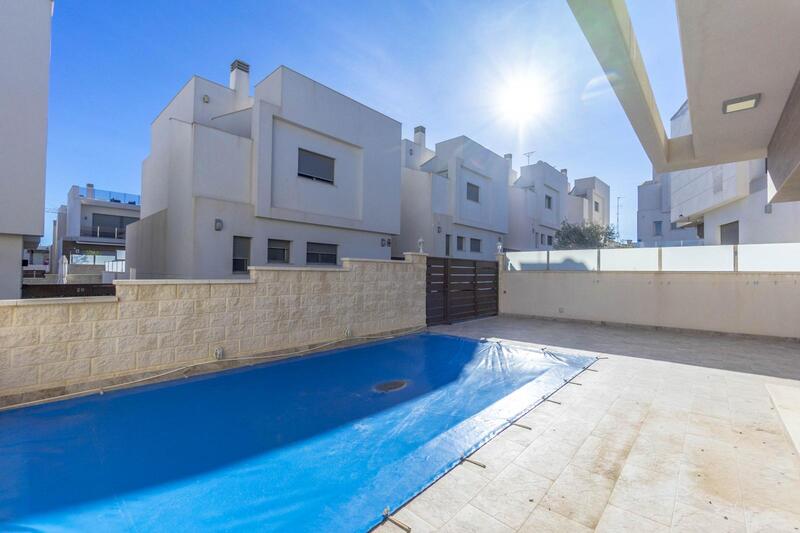 3 Cuarto Villa en venta