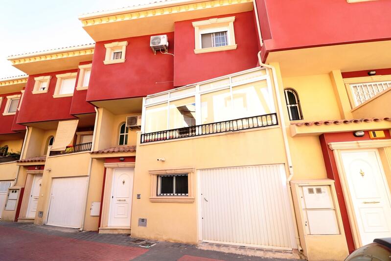 Townhouse for sale in Catral, Alicante