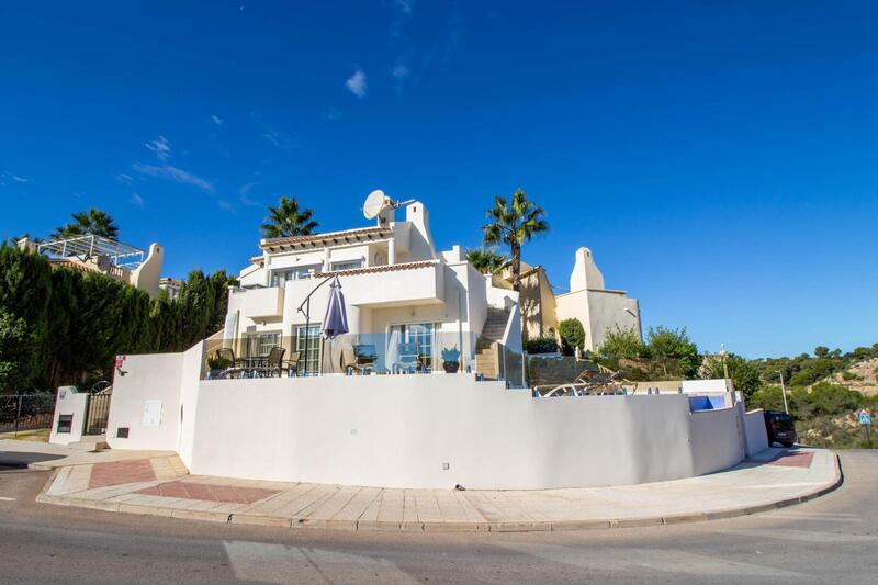Villa til salg i Club de Golf Las Ramblas, Alicante