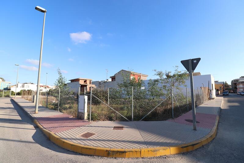 Grundstück zu verkaufen in Los Palacios, Alicante