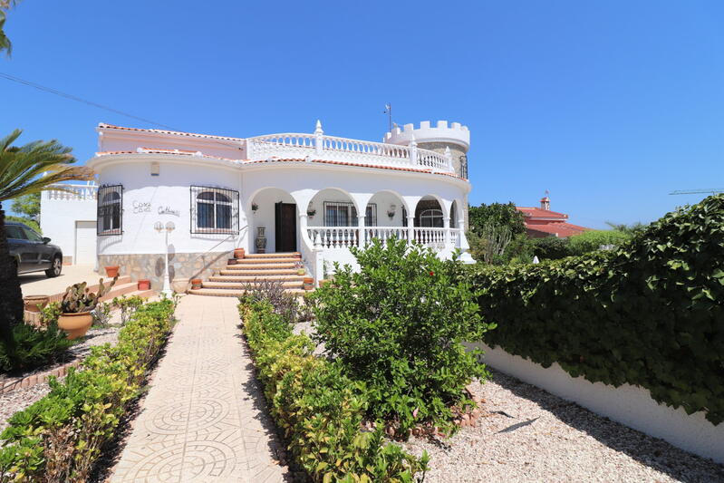 3 bedroom Villa for sale