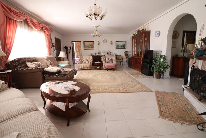 3 bedroom Villa for sale