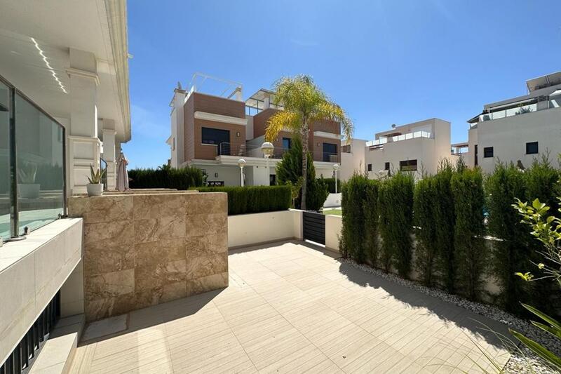 3 bedroom Villa for sale