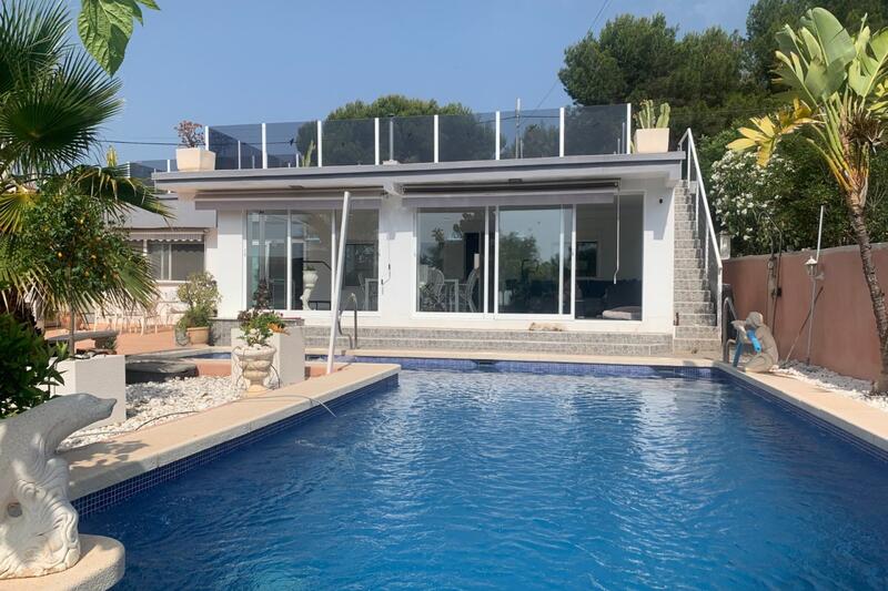 Villa till salu i Lomas De Cabo Roig, Alicante